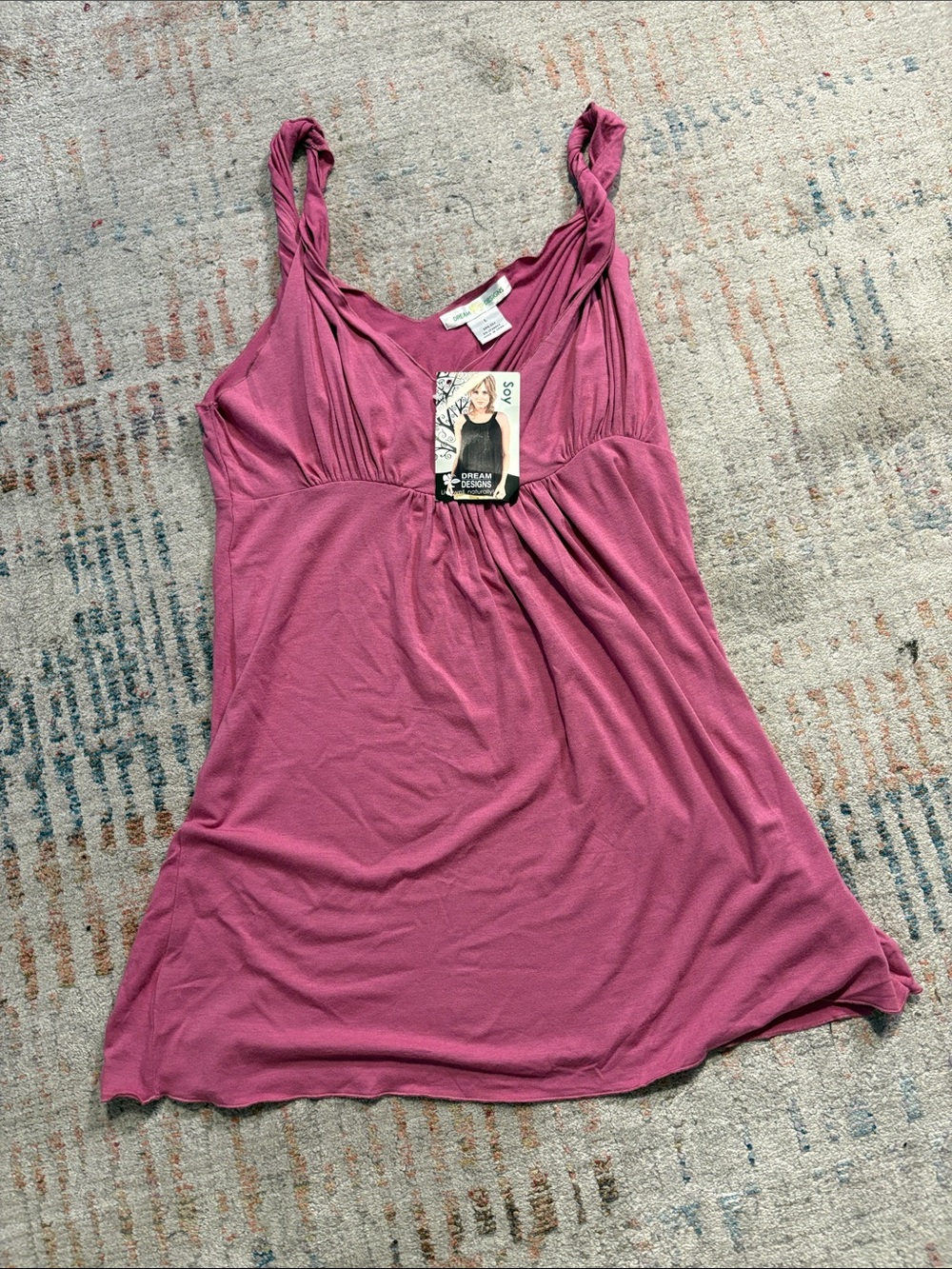 Women’s Sleeveless V-Neck Tank Top in Dusty Rose